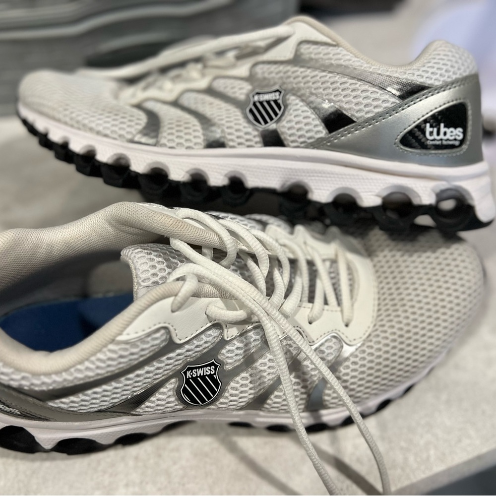 Woman’s K-Swiss tennis shoes